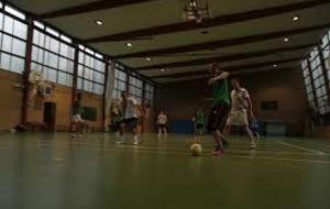 Match officiel à Clichy-sous-Bois contre Clichois Uf